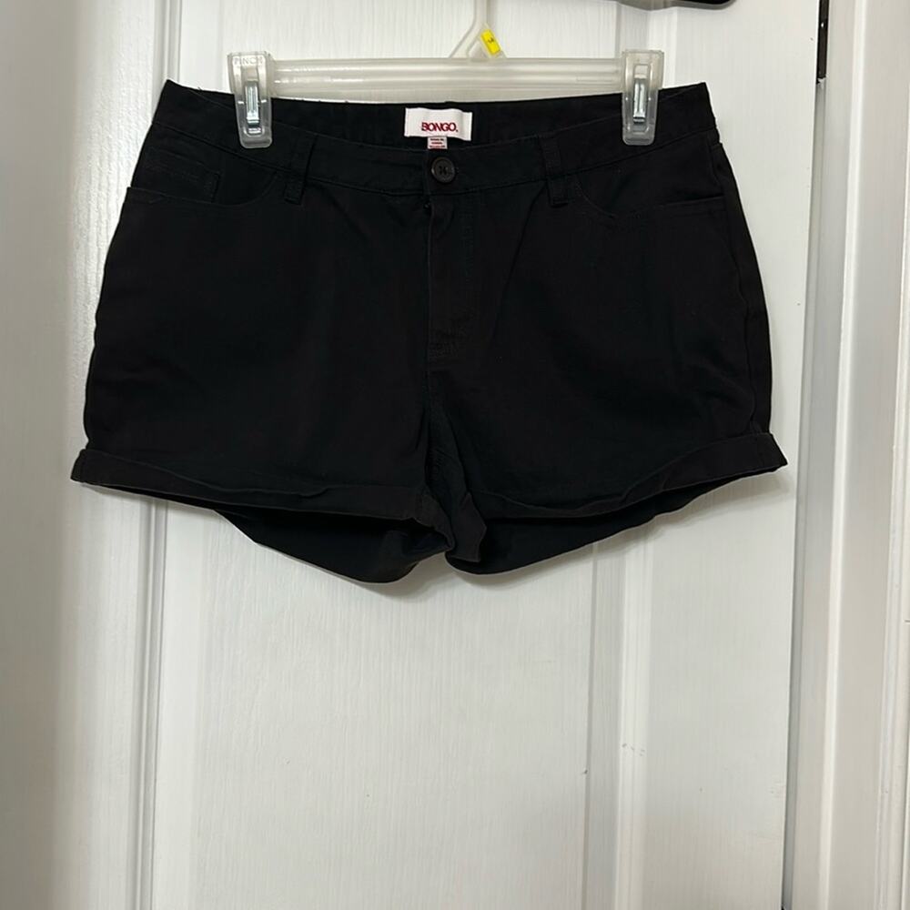 Bongo Black cuffed short shorts size 7